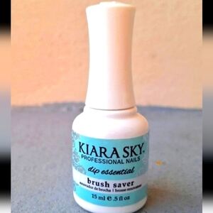 Kiara Sky  brush saver 0.5 fl oz liquids